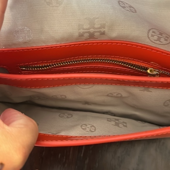 Tory Burch Orange Patent Leather Adalyn Crossbody Bag - Picture 7 of 10